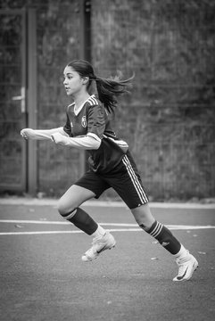 Bild 989 - wBJ Rissen - VfL Pinneberg 2 : Ergebnis: 9:1